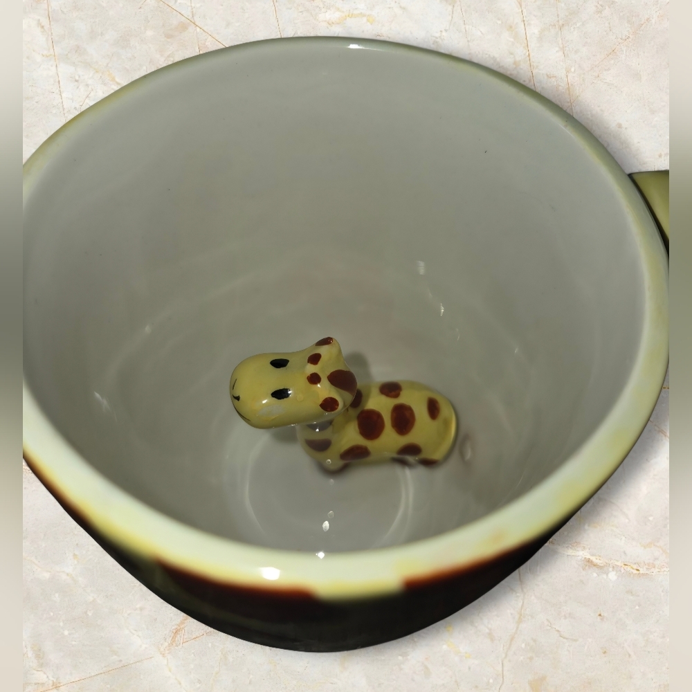 Y2K Pier One Adorable Giraffe Ceramic Mug Cup Figure Inside Nice Gift Excellent!